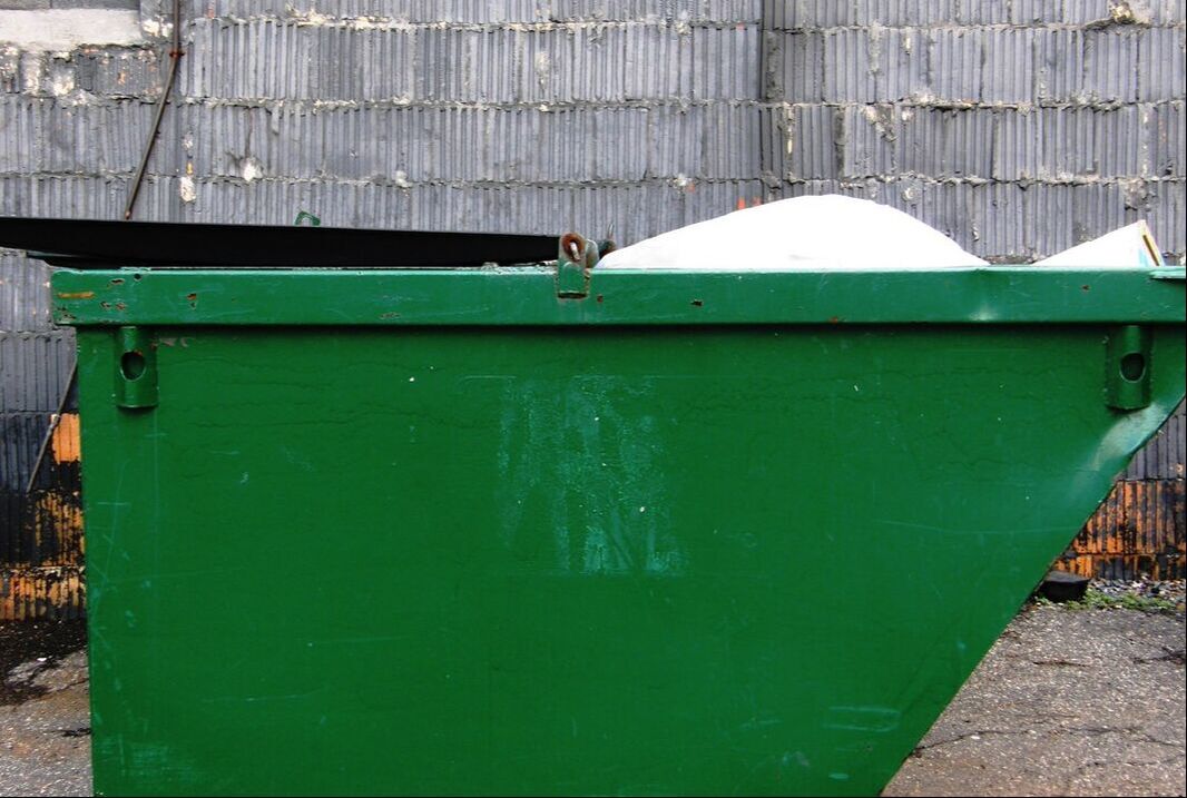 A green rental container
